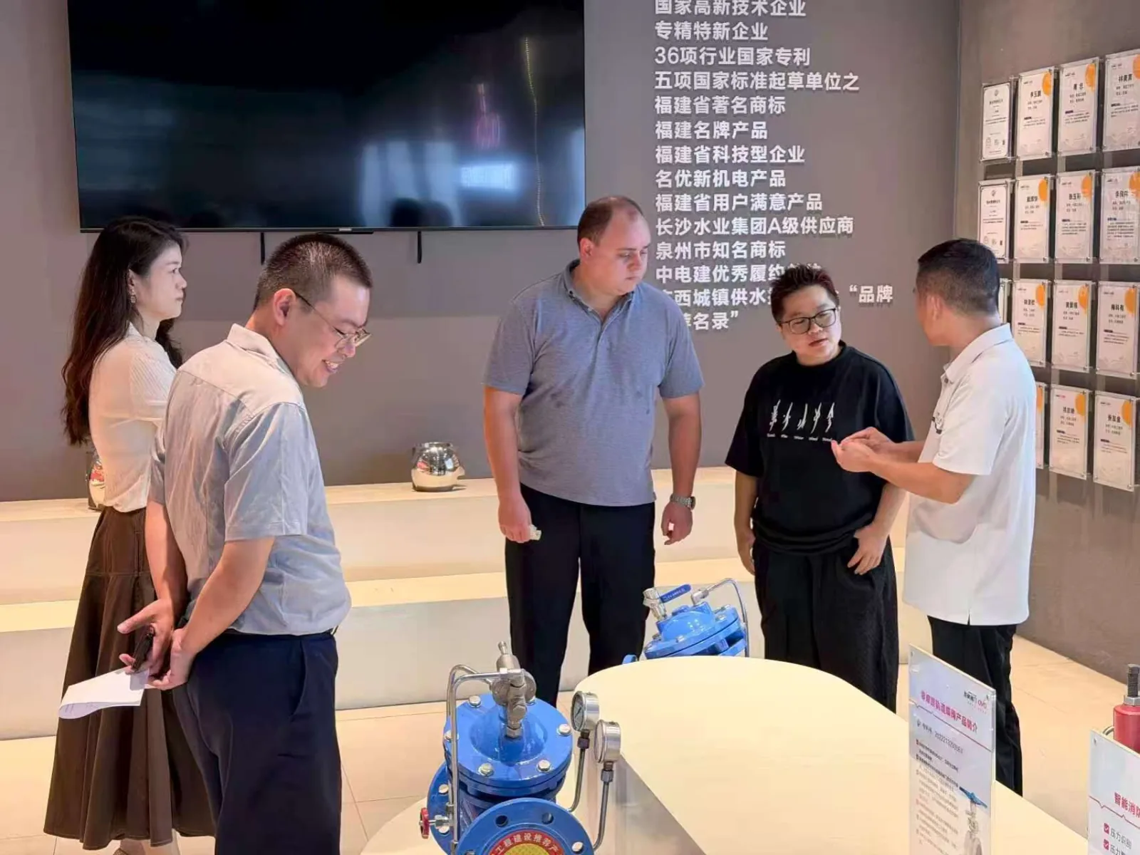 A professor from Ukraine visits the showroom